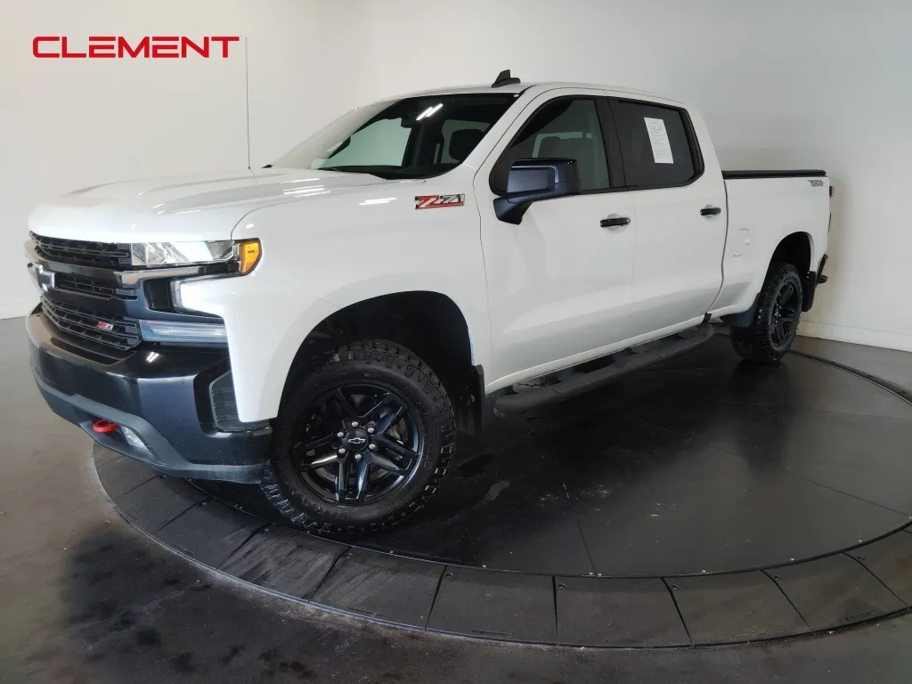 White 2021 Chevrolet Silverado 1500 LT Trail Boss for sale in St. Charles, MO