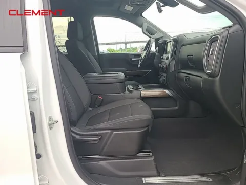 Photos of 2021 Chevrolet Silverado 1500 LT Trail Boss for sale in St. Charles, MO at Clement Supercenter