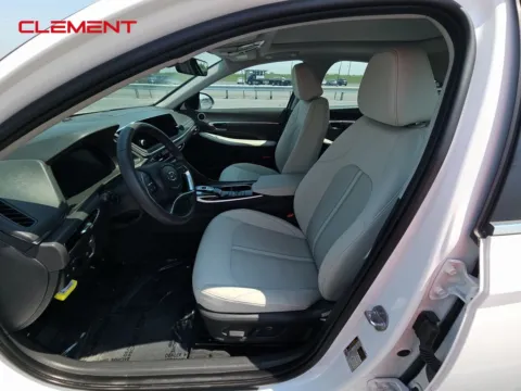 Another view of 2023 Hyundai Sonata SEL for sale in St. Charles, MO at Clement Supercenter