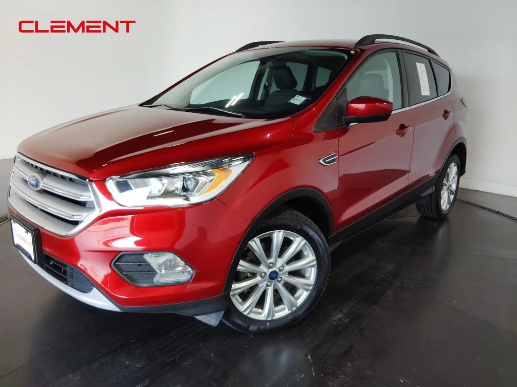 Red 2019 Ford Escape SEL for sale in St. Charles, MO