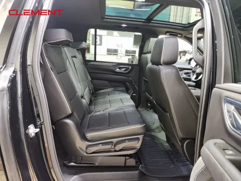 Another view of 2023 GMC Yukon XL SLT for sale in St. Charles, MO at Clement Supercenter
