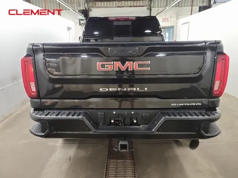 More photos of 2023 GMC Sierra 2500HD Denali at Clement Supercenter, MO