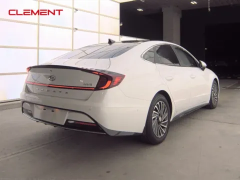 More photos of 2023 Hyundai Sonata Hybrid Limited at Clement Supercenter, MO