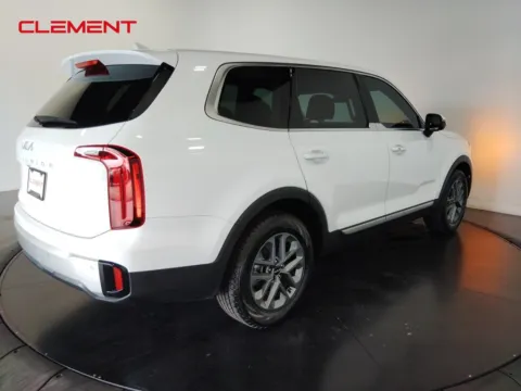 More photos of 2024 Kia Telluride LX at Clement Supercenter, MO