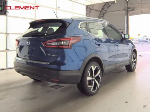 More photos of 2022 Nissan Rogue Sport SL at Clement Supercenter, MO