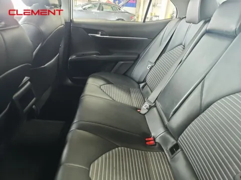 More photos of 2022 Toyota Camry SE at Clement Supercenter, MO