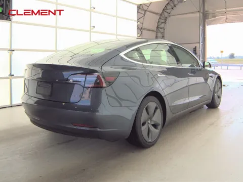 More photos of 2020 Tesla Model 3 Standard at Clement Supercenter, MO