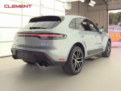More photos of 2022 Porsche Macan S at Clement Supercenter, MO