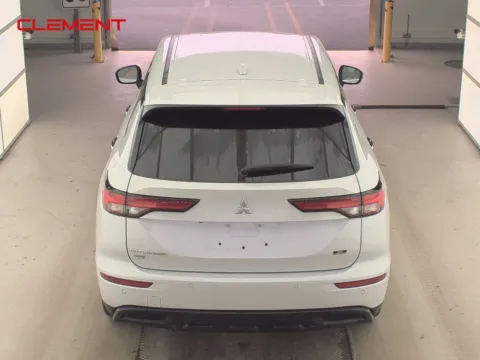 More photos of 2023 Mitsubishi Outlander SE at Clement Supercenter, MO