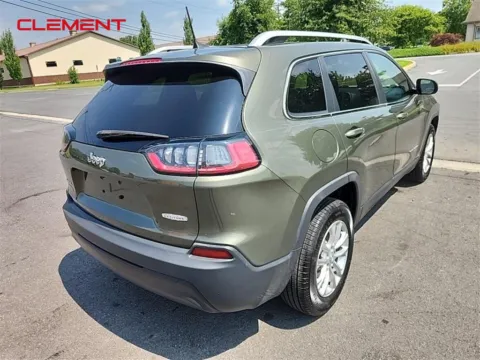 More photos of 2019 Jeep Cherokee Latitude at Clement Supercenter, MO