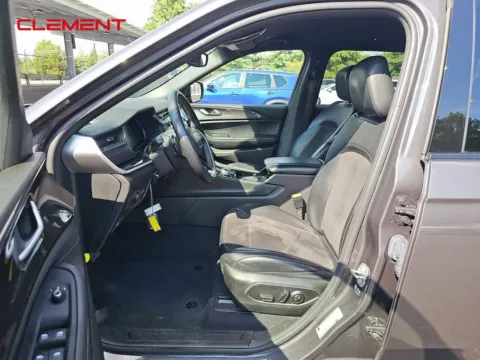 Another view of 2022 Jeep Grand Cherokee L Altitude for sale in St. Charles, MO at Clement Supercenter