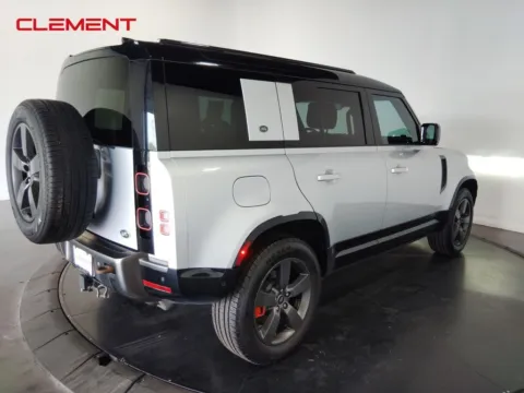 More photos of 2022 Land Rover Defender 110 X at Clement Supercenter, MO