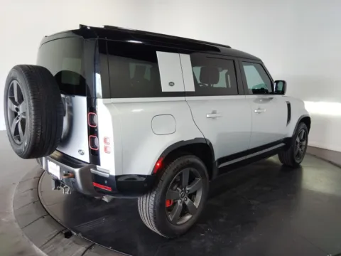 More photos of 2022 Land Rover Defender 110 X at Clement Supercenter, MO