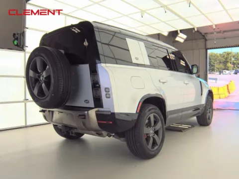 More photos of 2022 Land Rover Defender 110 X at Clement Supercenter, MO