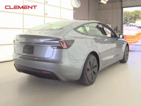 More photos of 2025 Tesla Model 3 Performance at Clement Supercenter, MO