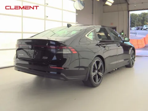 More photos of 2023 Honda Accord Hybrid Sport at Clement Supercenter, MO