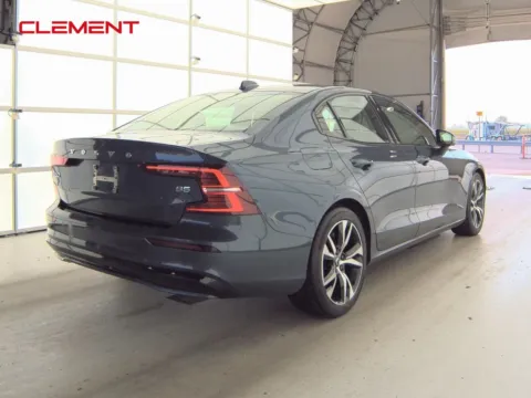 More photos of 2023 Volvo S60 B5 Core Dark Theme at Clement Supercenter, MO
