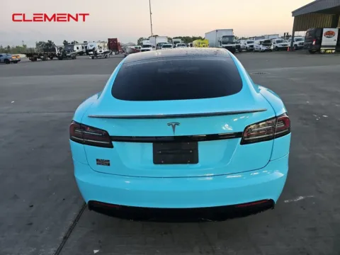 More photos of 2022 Tesla Model S Plaid at Clement Supercenter, MO