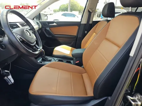 Another view of 2019 Volkswagen Tiguan 2.0T SE for sale in St. Charles, MO at Clement Supercenter