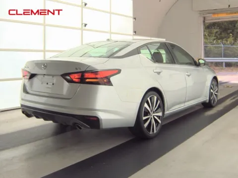 More photos of 2019 Nissan Altima 2.5 SR at Clement Supercenter, MO