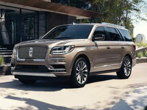 Black 2019 Lincoln Navigator Reserve for sale in St. Charles, MO