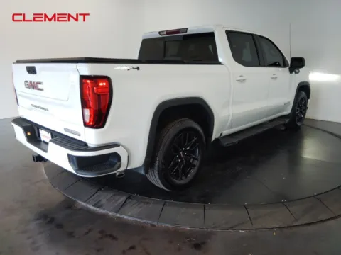 More photos of 2022 GMC Sierra 1500 Elevation at Clement Supercenter, MO