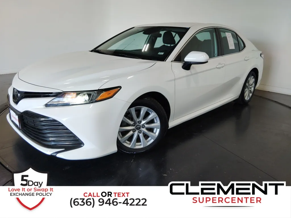 White 2020 Toyota Camry LE for sale in St. Charles, MO