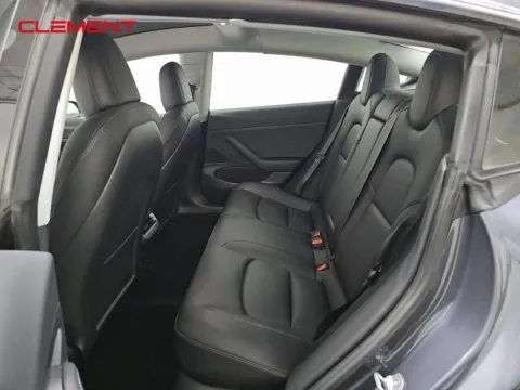 More photos of 2021 Tesla Model 3 Standard Range Plus at Clement Supercenter, MO