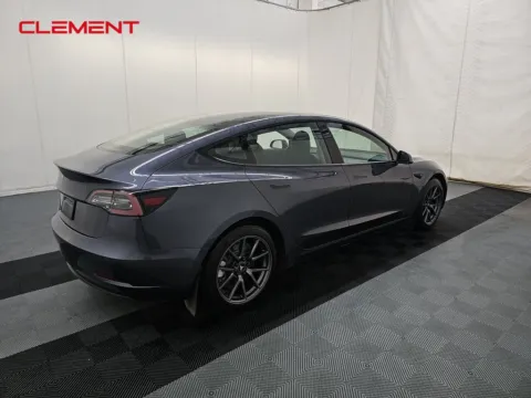 More photos of 2021 Tesla Model 3 Standard Range Plus at Clement Supercenter, MO