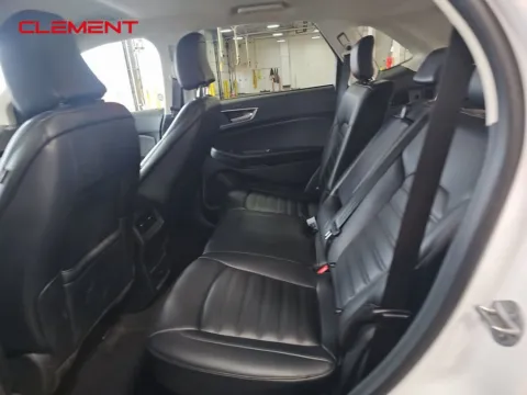 More photos of 2024 Ford Edge SEL at Clement Supercenter, MO