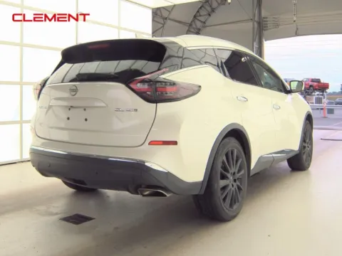 More photos of 2023 Nissan Murano SL at Clement Supercenter, MO