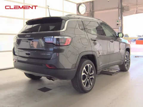 More photos of 2022 Jeep Compass Limited at Clement Supercenter, MO