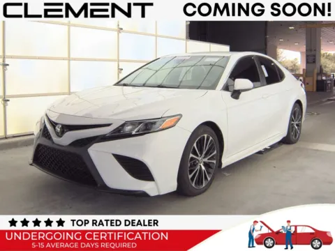 White 2020 Toyota Camry SE for sale in St. Charles, MO