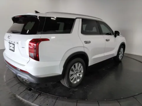 More photos of 2023 Hyundai Palisade SEL at Clement Supercenter, MO