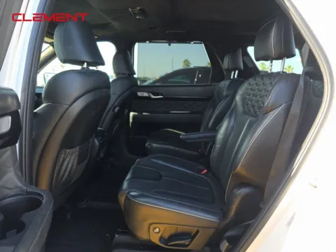 More photos of 2022 Hyundai Palisade Calligraphy at Clement Supercenter, MO
