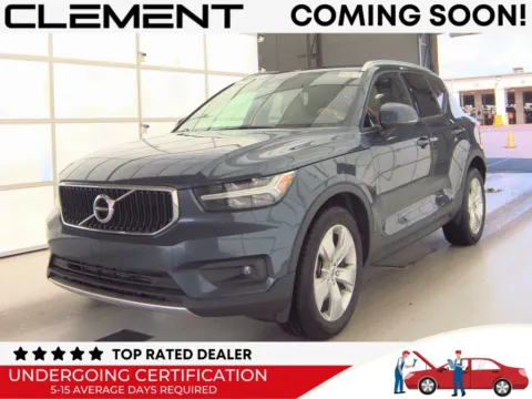 Blue 2022 Volvo XC40 Momentum for sale in St. Charles, MO