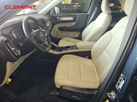 Another view of 2022 Volvo XC40 Momentum for sale in St. Charles, MO at Clement Supercenter