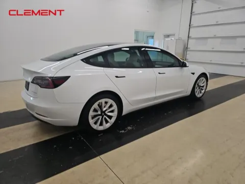 More photos of 2022 Tesla Model 3 Long Range at Clement Supercenter, MO