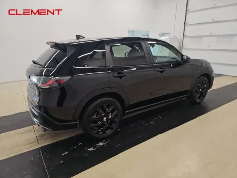 More photos of 2023 Honda HR-V Sport at Clement Supercenter, MO