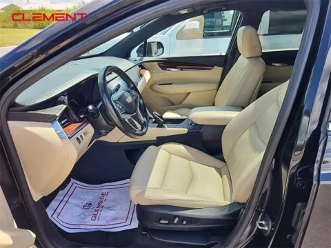 Another view of 2019 Cadillac XT5 Luxury for sale in St. Charles, MO at Clement Supercenter