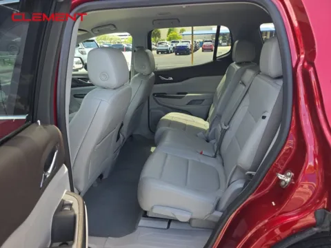 More photos of 2023 GMC Acadia SLT at Clement Supercenter, MO