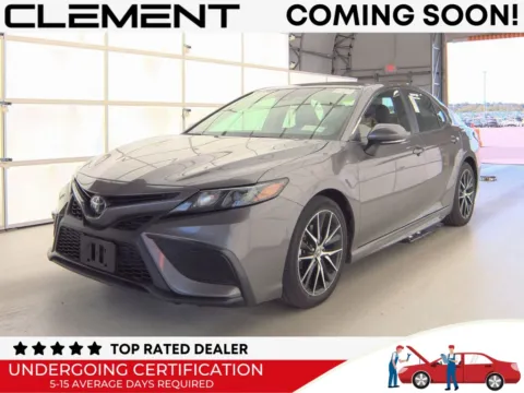 Black 2024 Toyota Camry SE for sale in St. Charles, MO