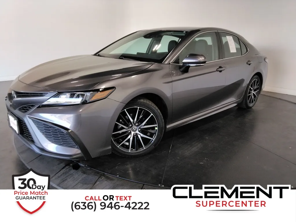 Black 2024 Toyota Camry SE for sale in St. Charles, MO