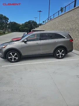 More photos of 2016 Kia Sorento EX at Clement Supercenter, MO