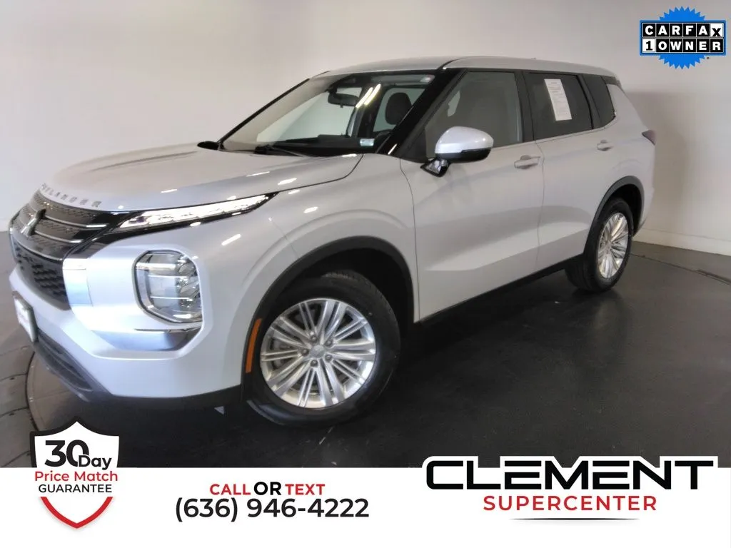 White 2023 Mitsubishi Outlander ES for sale in St. Charles, MO