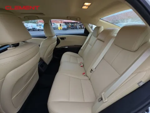 More photos of 2018 Toyota Avalon XLE Premium at Clement Supercenter, MO