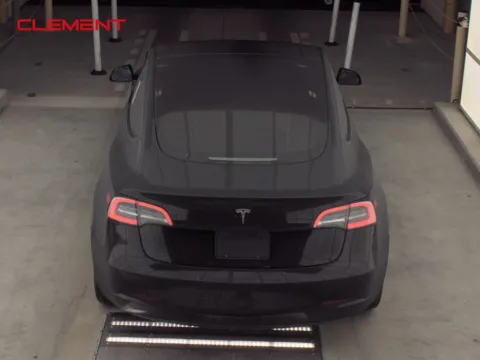 More photos of 2021 Tesla Model 3 Standard Range Plus at Clement Supercenter, MO