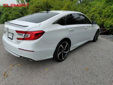 More photos of 2021 Honda Accord Sport at Clement Supercenter, MO