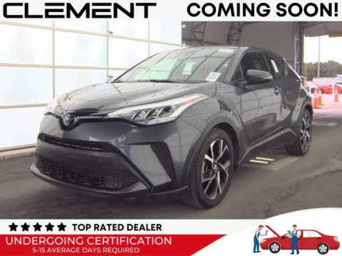 Gray 2022 Toyota C-HR XLE for sale in St. Charles, MO
