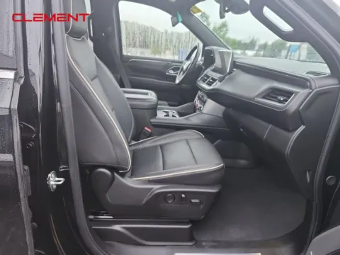 Another view of 2024 GMC Yukon SLT for sale in St. Charles, MO at Clement Supercenter
